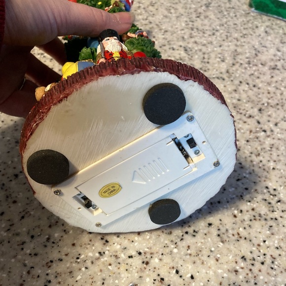 Vintage Lighted, Musical Pencil Christmas Tree - Picture 10 of 15